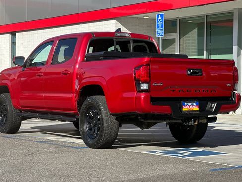 Used 2023 Toyota Tacoma SR AWD/4WD image 5