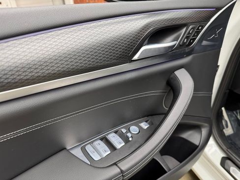 Certified 2023 BMW X3 xDrive30i w/ M Sport Package image 11