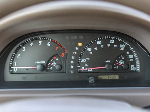 Used 2004 Toyota Camry LE image 22