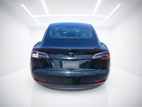 Used 2023 Tesla Model 3 Standard Range RWD image 5