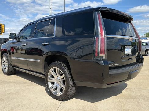 Used 2016 Cadillac Escalade Premium AWD/4WD image 13