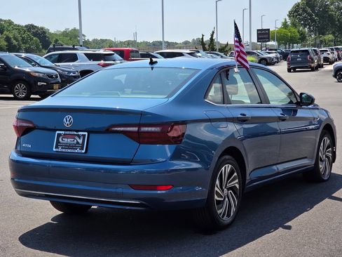 Used 2020 Volkswagen Jetta SEL FWD image 4