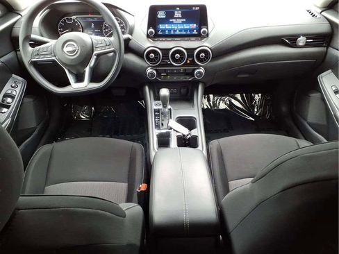Used 2024 Nissan Sentra SV FWD image 11