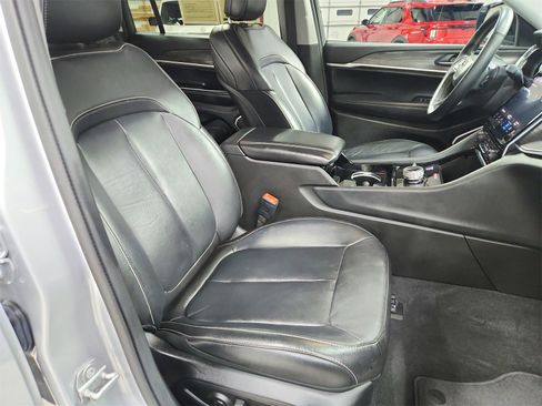 Used 2021 Jeep Grand Cherokee L Limited w/ Trailer Tow Group (B) image 38