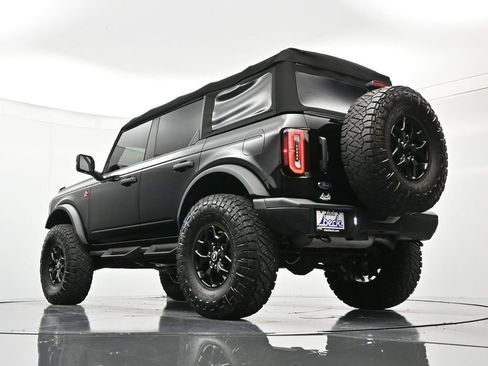 Used 2024 Ford Bronco Badlands image 42