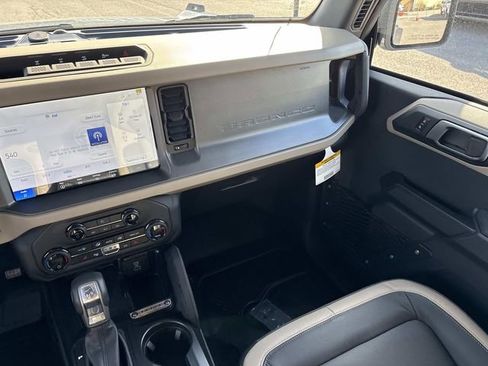 New 2025 Ford Bronco Big Bend w/ Black Diamond Package image 15