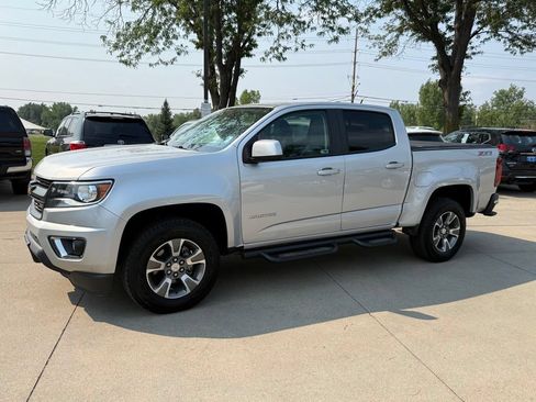 Used 2020 Chevrolet Colorado Z71 AWD/4WD image 7