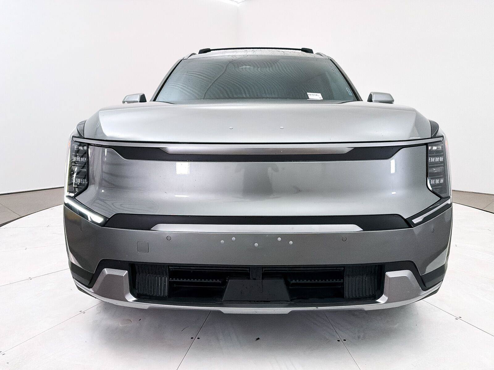 Used 2024 Kia EV9 Wind AWD/4WD image 13