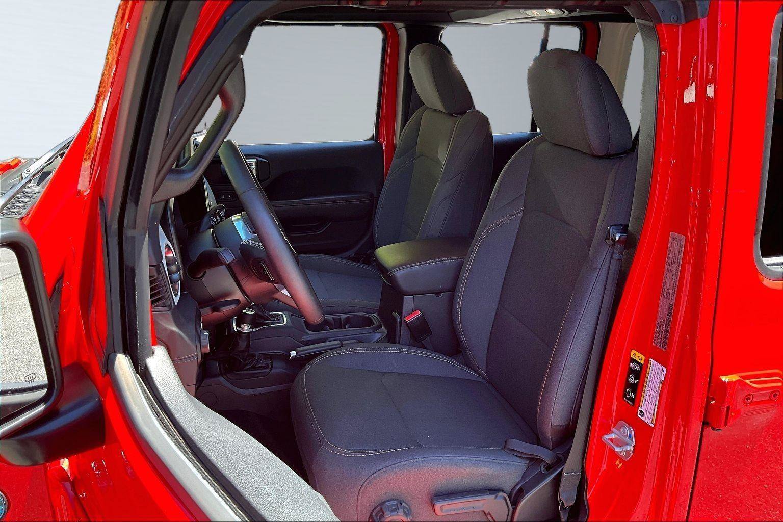 Certified 2025 Jeep Wrangler Unlimited Sahara AWD/4WD image 25