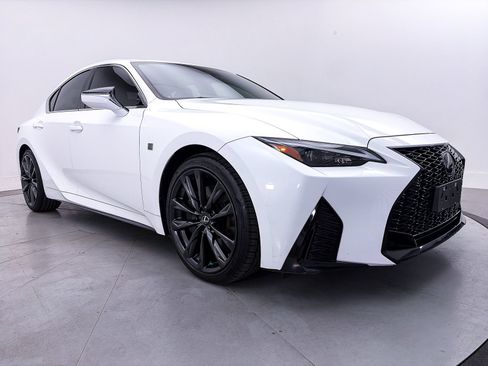Used 2024 Lexus IS 350 F Sport RWD image 10