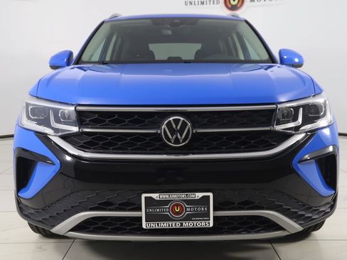 Used 2022 Volkswagen Taos SEL w/ Panoramic Sunroof Package AWD/4WD image 48