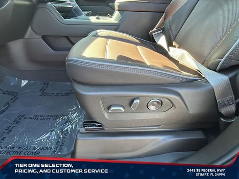 New 2026 GMC Sierra 3500 Denali w/ Denali Reserve Package AWD/4WD image 15