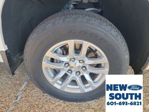 Used 2021 Chevrolet Silverado 1500 LT w/ Z71 Off-Road Package image 28