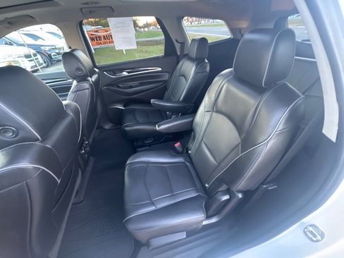 Used 2020 Buick Enclave Avenir w/ Avenir Technology Package image 20