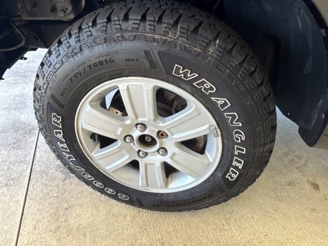 Used 2010 Ford Explorer XLT AWD/4WD image 34