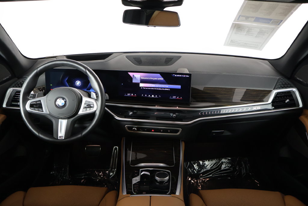 Certified 2026 BMW X5 xDrive40i w/ M Sport Package AWD/4WD image 8