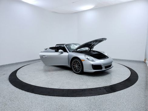 Used 2017 Porsche 911 Carrera 4S image 12