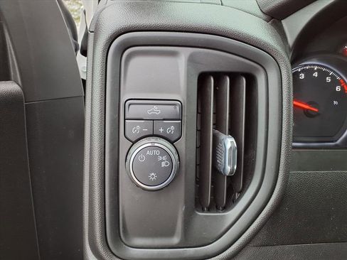 Used 2021 Chevrolet Silverado 1500 Custom image 20