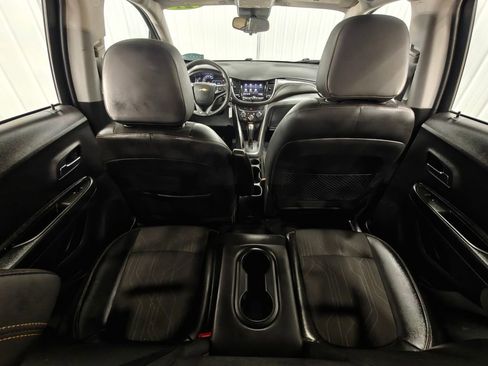 Used 2021 Chevrolet Trax LT image 26