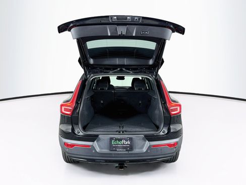 Used 2023 Volvo XC40 B5 Plus w/ Driver Assist Package AWD/4WD image 29