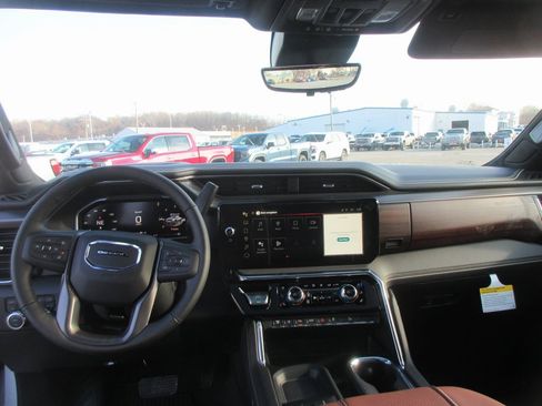 New 2026 GMC Sierra 2500 Denali Ultimate image 17