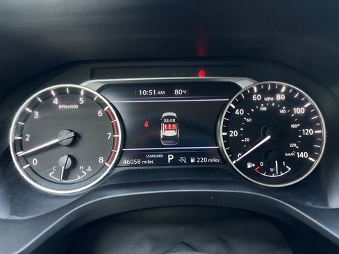 Used 2025 Nissan Rogue SV FWD image 19