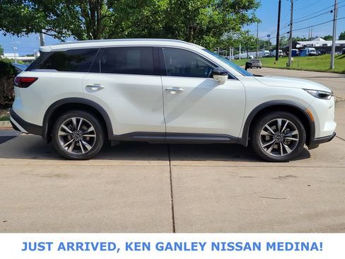 Used 2023 INFINITI QX60 Luxe w/ Vision Package AWD/4WD image 2