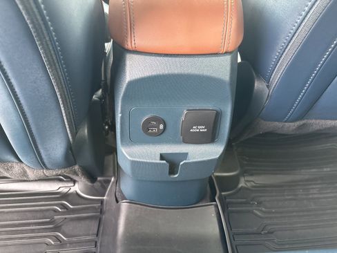 Used 2024 Ford Maverick Lariat FWD image 14