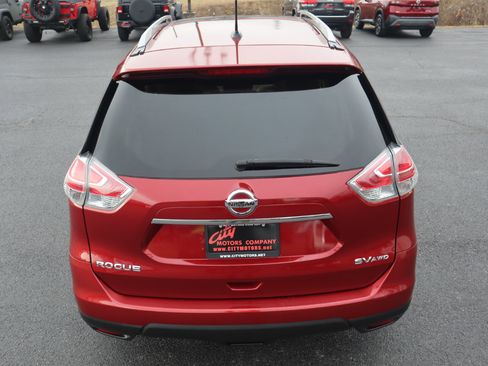 Used 2015 Nissan Rogue SV w/ SV Moonroof Package image 7