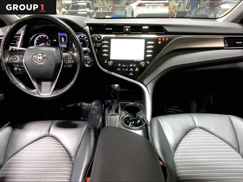 Certified 2020 Toyota Camry SE image 15