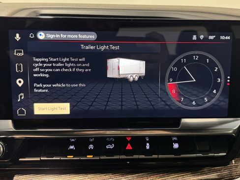 Used 2025 GMC Sierra 1500 SLE AWD/4WD image 3