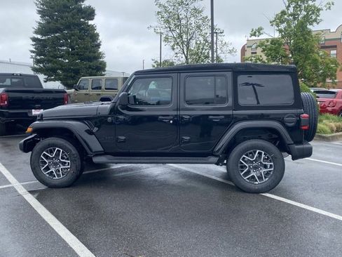 New 2025 Jeep Wrangler Sahara image 4