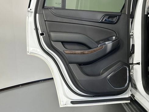Used 2018 Chevrolet Tahoe LT RWD image 16