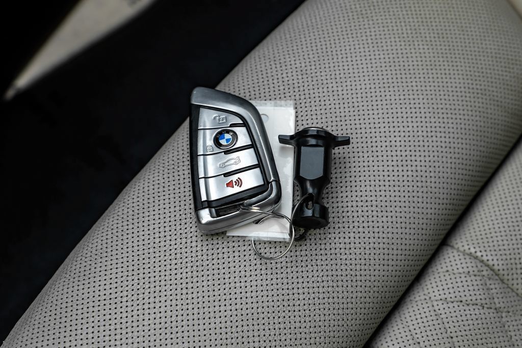 Used 2018 BMW 740i RWD image 52