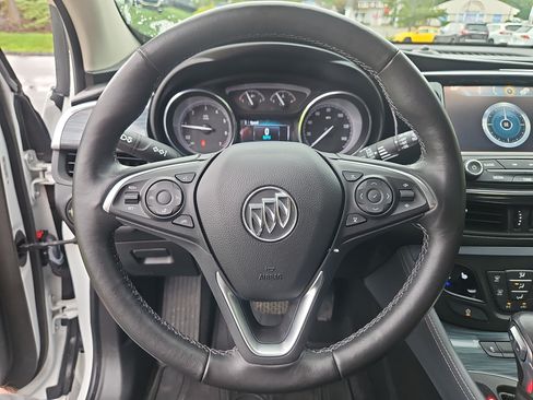 Used 2020 Buick Envision Essence FWD image 23