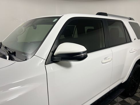 Used 2024 Toyota 4Runner SR5 Premium RWD image 12