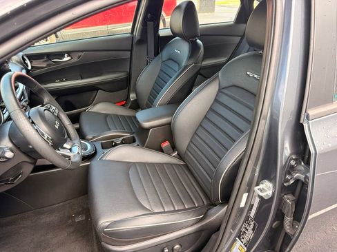 Used 2023 Kia Forte GT-Line w/ GT-Line Premium Package FWD image 10