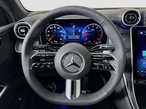 Used 2026 Mercedes-Benz GLC 300 4MATIC image 11
