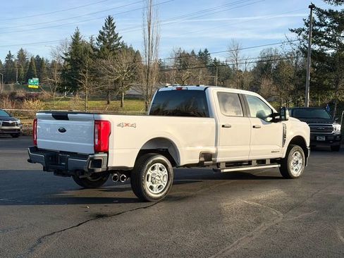 Used 2025 Ford F250 XLT image 3