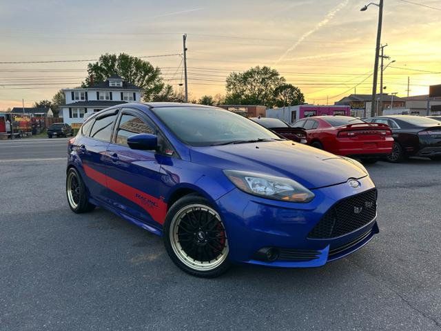 Used 2014 Ford Focus ST FWD image 2