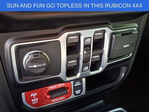 Used 2020 Jeep Gladiator Rubicon w/ LED Lighting Group AWD/4WD image 26