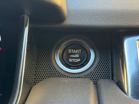 Used 2019 Land Rover Range Rover Sport Supercharged image 27