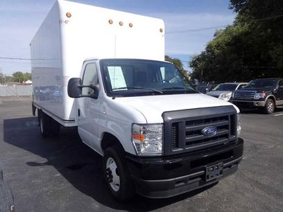 Used 2024 Ford E-450 and Econoline 450 Super Duty w/ Power Windows & Locks Group