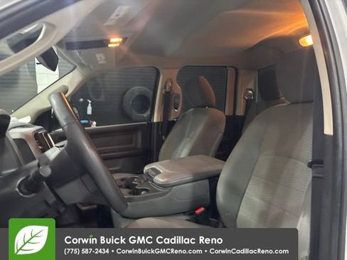 Used 2016 RAM 1500 Express AWD/4WD image 11