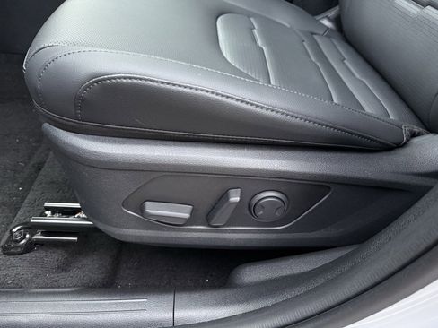 Used 2026 Kia Sportage SX image 12