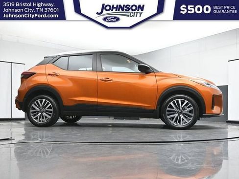 Used 2024 Nissan Kicks SV FWD image 33