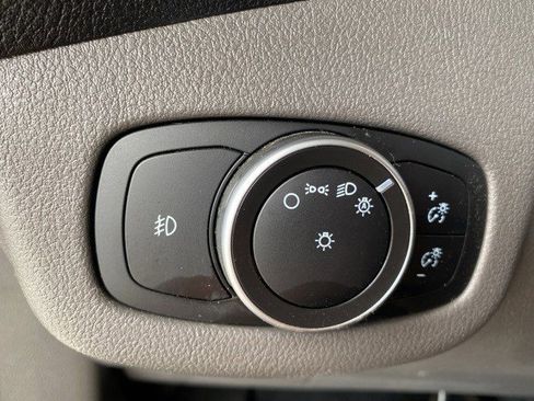 Certified 2020 Ford Transit Connect XLT image 31