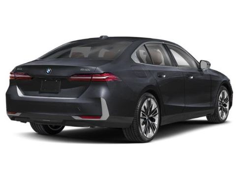 New 2026 BMW 540i xDrive w/ M Sport Package image 2