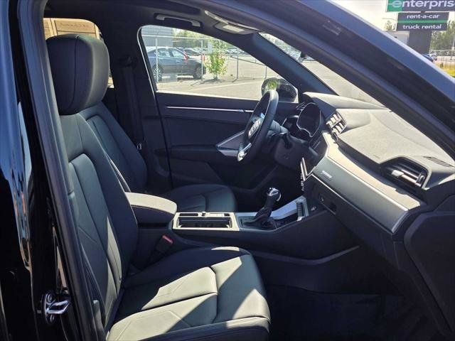 Used 2025 Audi Q3 2.0T Premium w/ Convenience Package AWD/4WD image 11