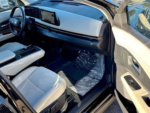 Certified 2024 Nissan Ariya FWD image 29